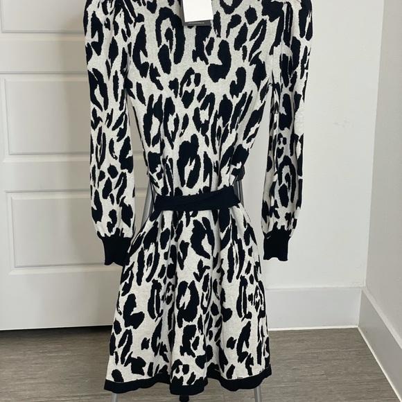Leopard Print Sweater Dress - Picture 3 of 8